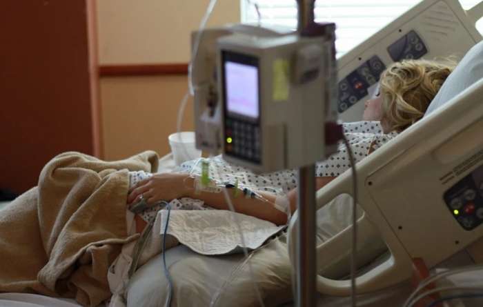 10 дней болела дома: 69-летняя пенсионерка из Ленинска умерла от COVID-19