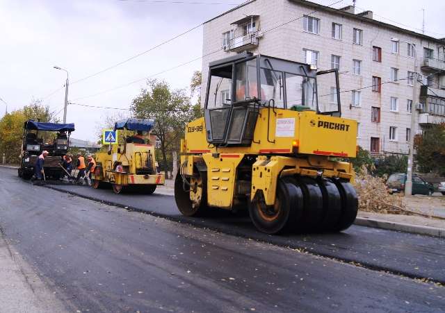 На улице Авиаторская в Волгограде планируются уложить 500 тонн нового асфальта