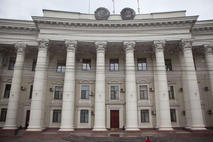 Сто миллионов рублей выделено из бюджета на закупку лекарств для пожилых волгоградцев с COVID-19