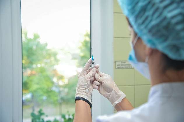 Ещё 900 доз вакцины от коронавируса доставили в Волгоградскую области