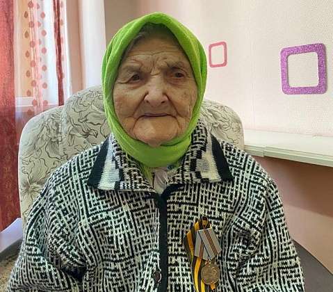 106-летняя волгоградка сделала прививку от COVID-19