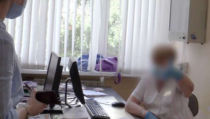 В Волгограде задержана медсестра за подделку прививочного сертификата