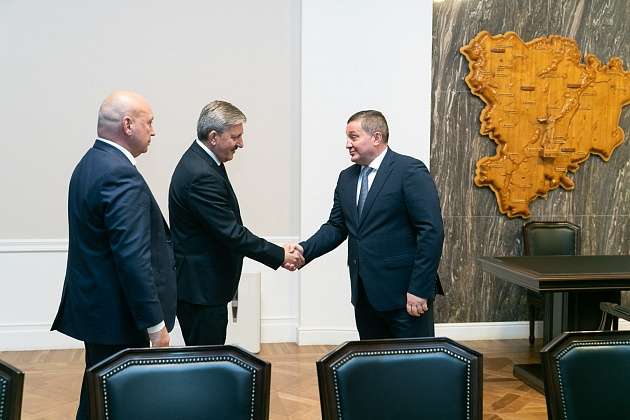 Губернатор, экс-мэр и вероятный будущий и.о. градоначальника встретились в Волгограде