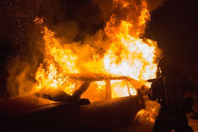 В Урюпинске  утром  загорелся  автомобиль Lada Granta