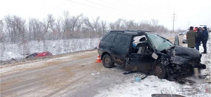 В  ДТП  на трассе в  Волгоградской области  погибла 36 -летняя женщина