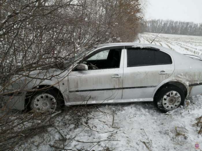 В Волгоградской области автоледи   после ДТП попала в больницу