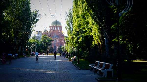 Волгоград  в числе 10 популярных  для отдыха  волжских городов