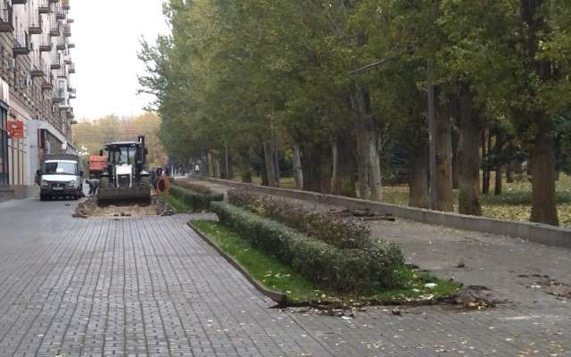 На Аллее Героев в Волгограде реконструируют пешеходную зону