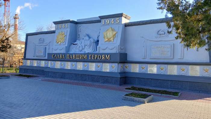 60 воинских мемориалов в Волгограде и районах области отремонтировали в 2022 году