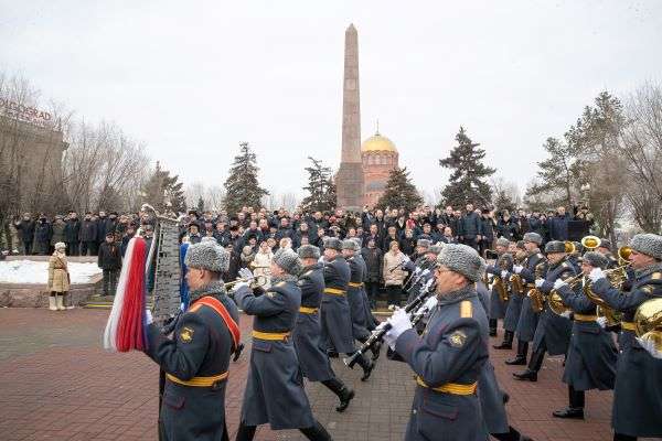 В Волгограде почтили память защитников Отечества