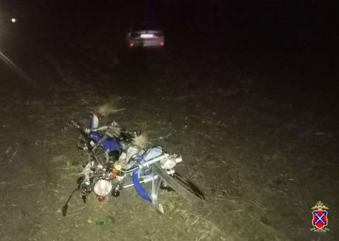 На трассе в Волгоградской области  30-летний водитель мопеда погиб  в ДТП с «Лексусом»