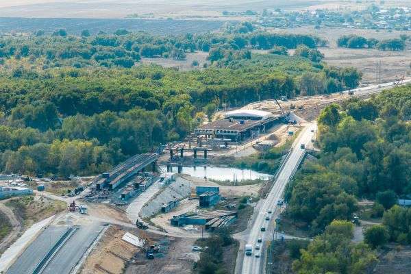 В Волгоградской области готовность первого этапа Третьего пускового комплекса мостового перехода через Волгу составляет 65 %