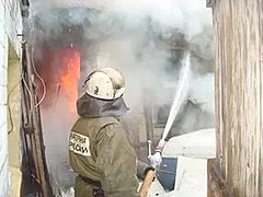 При пожаре под Волгоградом пострадали мужчина и женщина