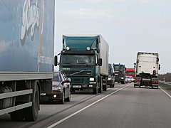 Сборы «Платона» за проезд грузовиков по федеральным трассам увел