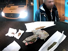 Служебная собака нашла наркотики в кармане пассажира маршрутки п