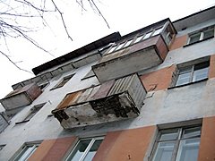 Под Волгоградом третьеклассник сорвался с третьего этажа