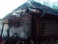 В деревянном доме под Волгоградом заживо сгорела женщина