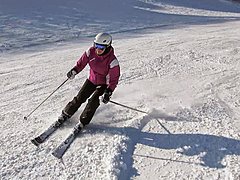 катание на лыжах