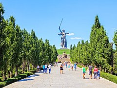 Волгоград вошел в десятку городов для бюджетного осеннего отдыха