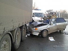 Пассажирка легковушки скончалась в ДТП с фурой в Волжском