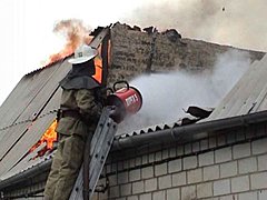 Под Волгоградом горит крыша склада «Садов Придонья»