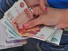 Волгоградка украла у своей квартирантки 450 тысяч рублей