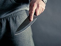 В Волгограде рецидивист ранил ножом двух посетителей пивбара
