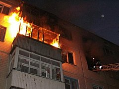 На пожаре в пятиэтажке Камышина пострадал 40-летний мужчина
