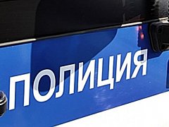 В Волгограде неизвестный автомобиль сбил двух пешеходов и скрылс