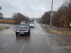 На севере Волгограда отечественное авто сбило 17-летнего школьни