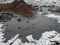 На дороге в Волжском загорелись разлитые нефтепродукты