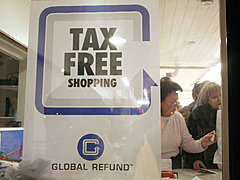 Осенью в России заработает система tax free