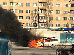 В Волгограде во время движения загорелось маршрутное такси