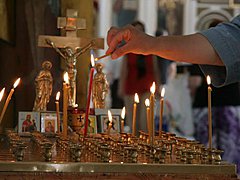 Православные верующие отмечают Чистый четверг