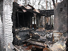 В деревянном доме под Волгоградом сгорел 44-летний мужчина