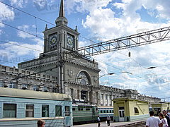 На железнодорожном вокзале Волгограда исполнят песни военных лет