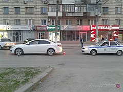 В Волгограде автоледи сбила пенсионерку, сдавая назад