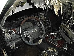 В Волгограде ночью пожар уничтожил «Тойоту Камри»