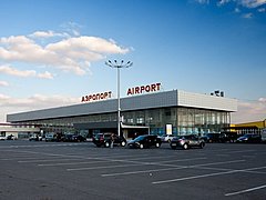 Территорию аэропорта Волгограда оцепили силовики