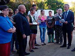 Жители домов Краснооктябрьского района обсудили с городскими вла