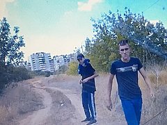 В Волгограде полицейские ищут парней, устроивших поджог на запал