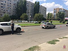 В центре Волгограда малолетний ребенок пострадал в тройном ДТП