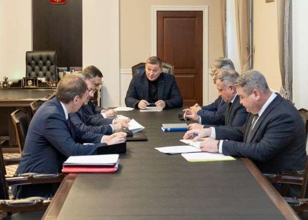 Губернатор Андрей Бочаров провел совещание  и  поставил дополнительные задачи по прохождению отопительного сезона