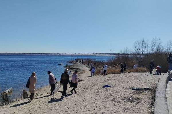 В Волгоградской области проходят первые субботники на берегах рек