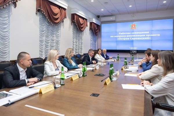 В Волгограде Андрей Бочаров провел совещание по проекту развития острова Сарпинского
