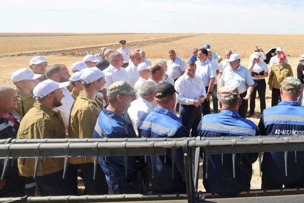 Аграрии Волгоградской области собрали первый миллион тонн зерна