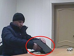 Ростовчанин передал волгоградскому полицейскому взятку в полмилл