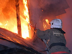 В Волгоградской области при пожаре в жилом доме пострадали два ч