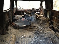 Под Волгоградом сгорел 55-летний «УАЗ»